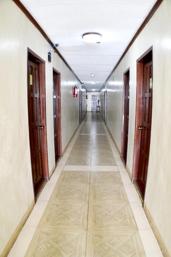ฟูฟินา เลชเชอร์ เซ็นเตอร์ Hotel Tagum ภายนอก รูปภาพ