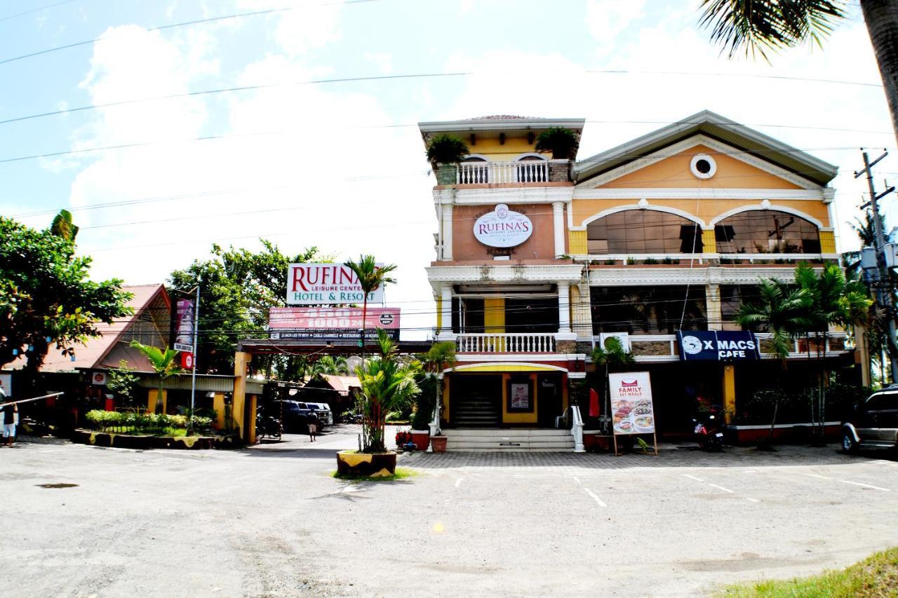 ฟูฟินา เลชเชอร์ เซ็นเตอร์ Hotel Tagum ภายนอก รูปภาพ