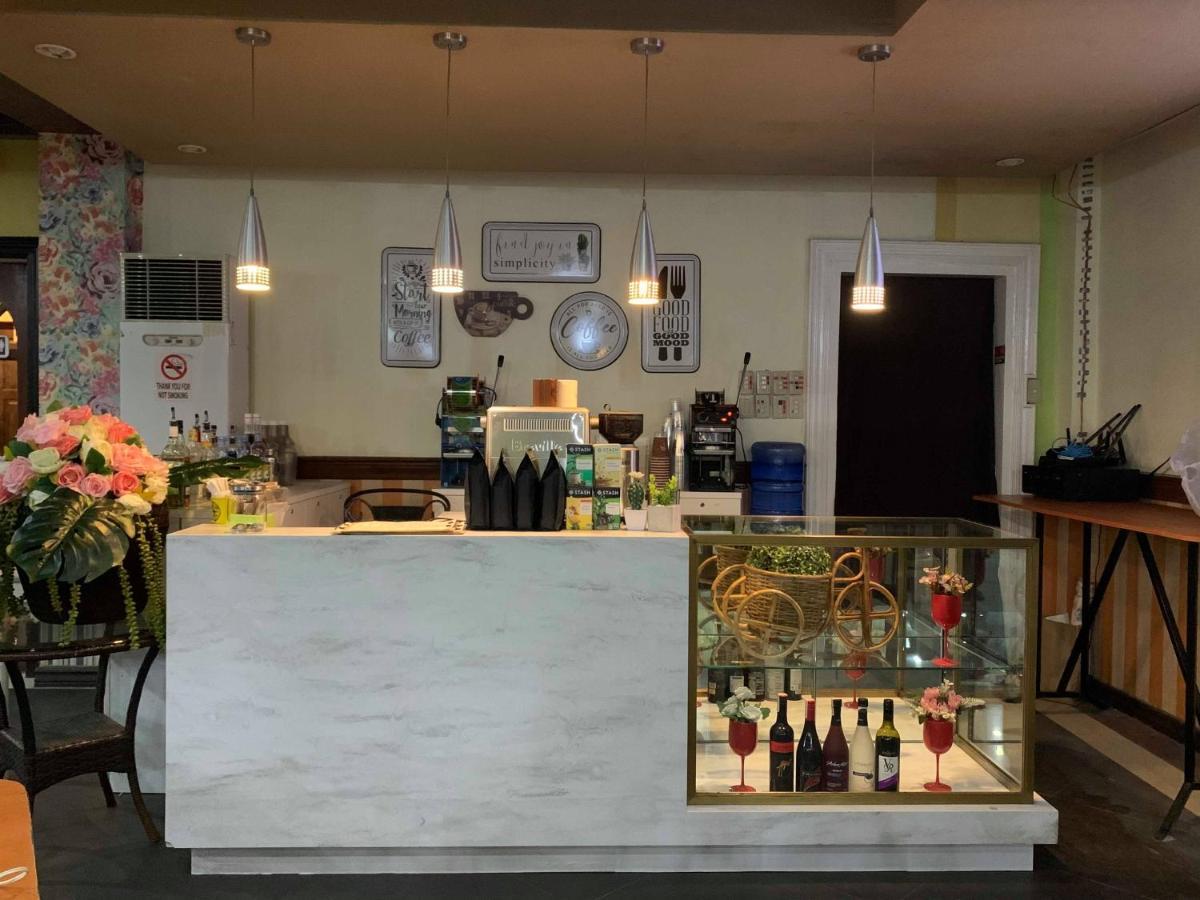 ฟูฟินา เลชเชอร์ เซ็นเตอร์ Hotel Tagum ภายนอก รูปภาพ