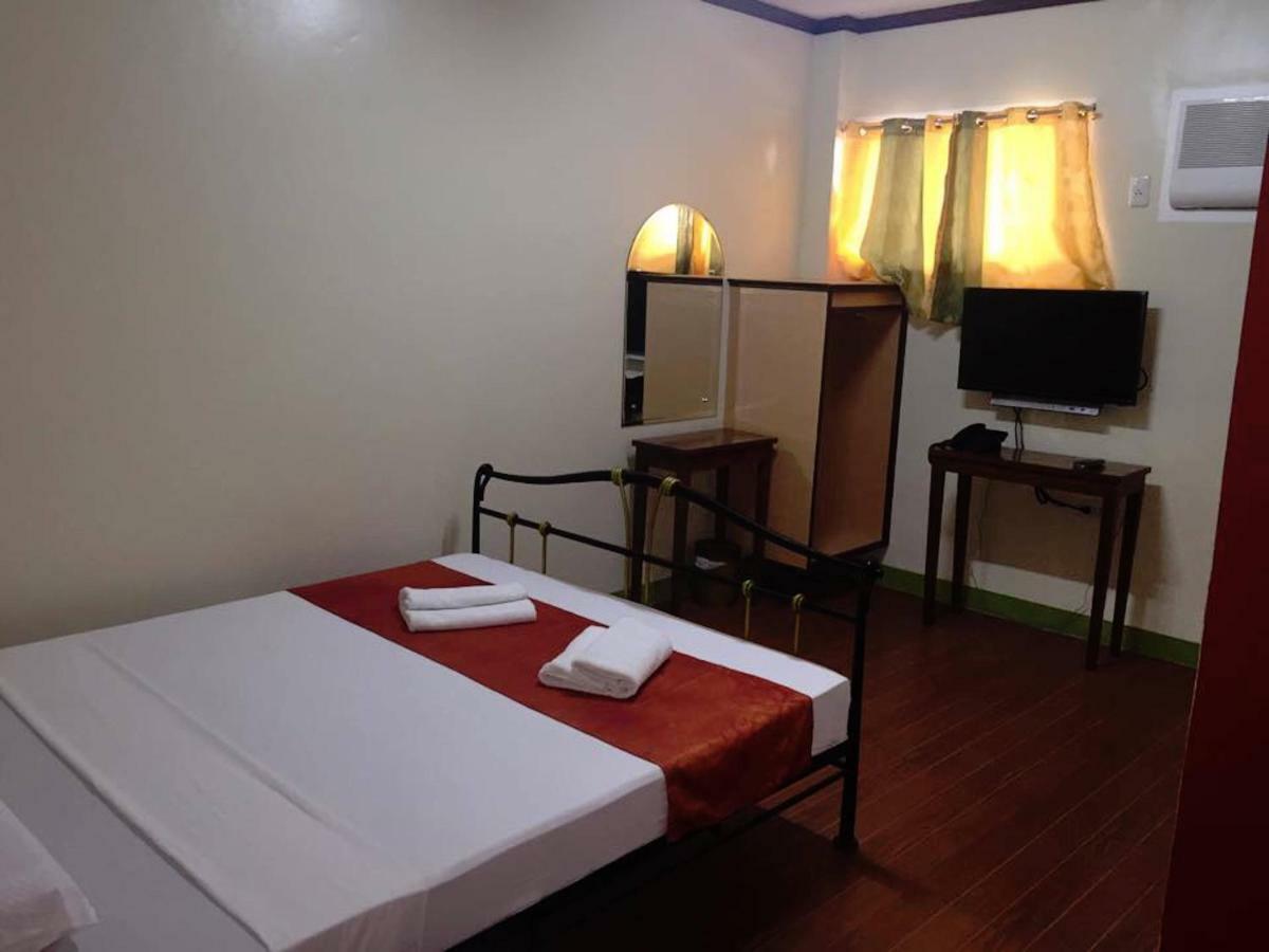 ฟูฟินา เลชเชอร์ เซ็นเตอร์ Hotel Tagum ภายนอก รูปภาพ