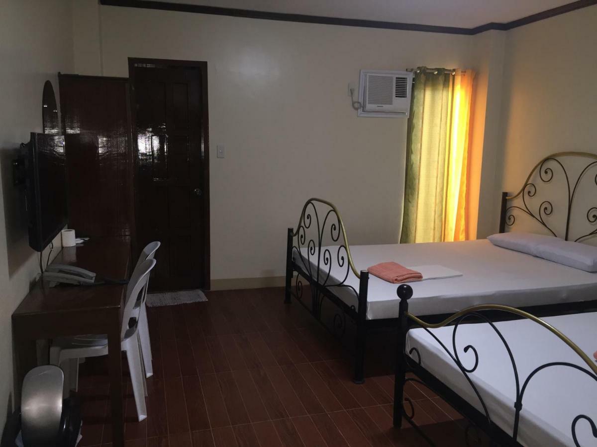 ฟูฟินา เลชเชอร์ เซ็นเตอร์ Hotel Tagum ภายนอก รูปภาพ